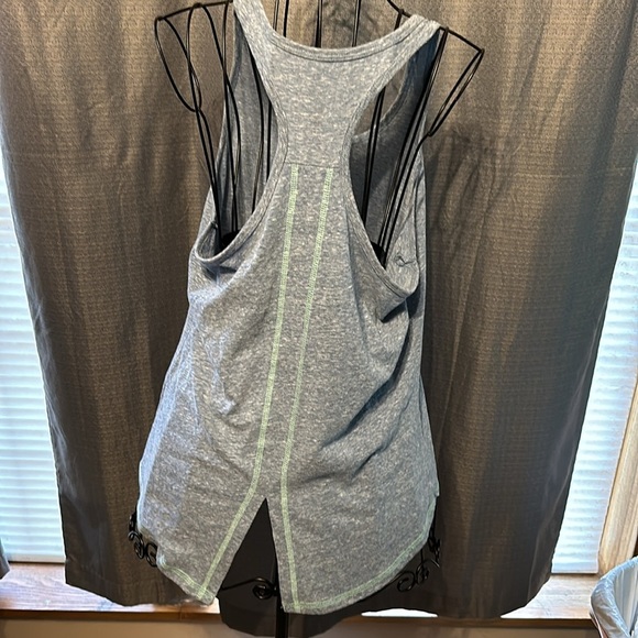 Ariat tank top​ - Picture 4 of 4